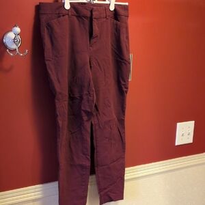 Old Navy Women's Burgundy Pixie Pants